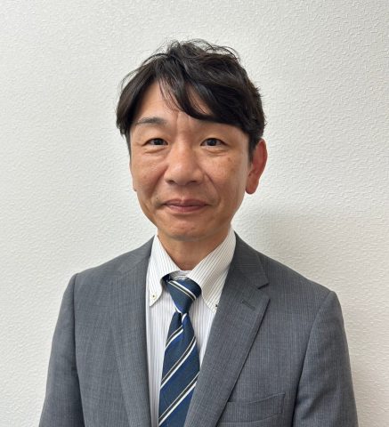 【伊東駅前店　店長】